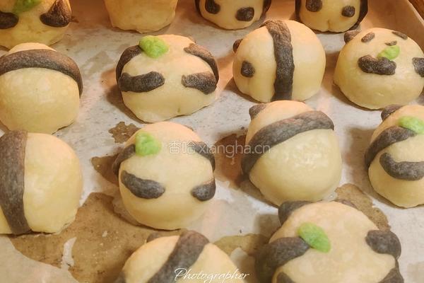 小熊猫蛋黄酥的做法图解23