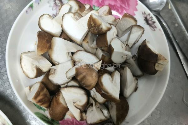 土豆泥炒黄焖鸡的做法图解3