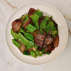 荷兰豆炒腊肉的做法[图]