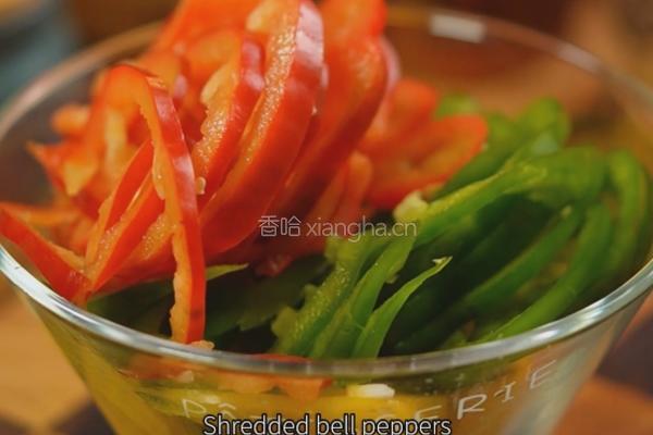 黑松露彩椒牛肉炒饭的做法图解1
