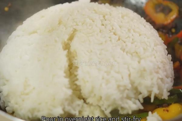 黑松露彩椒牛肉炒饭的做法图解6