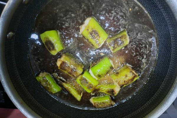 尖椒酿虾滑的做法图解4