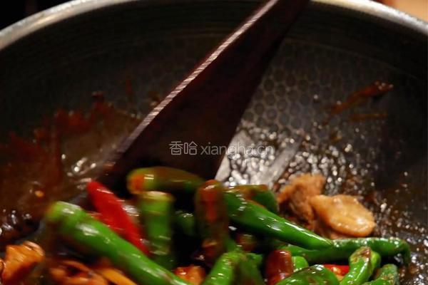 樟树港辣椒炒肉的做法图解8