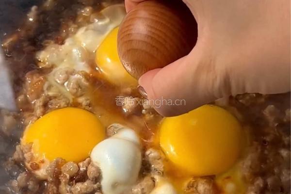 救命！挖到宝了！这碗用3勺9菇鲜调配的神仙拌饭，一口就沦陷的做法图解5