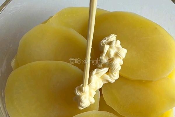 黑松露芝士牛肉饼的做法图解1
