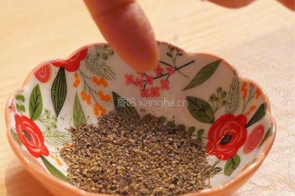 双重胡椒暴击！鸡肉焦香爆汁太绝了的做法图解3
