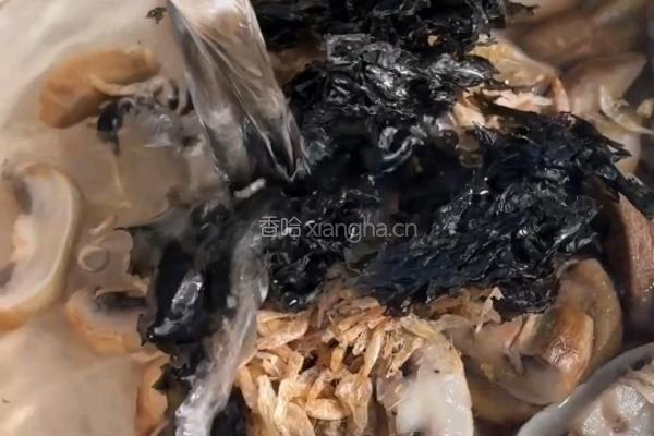 口蘑汤三鲜汤的做法图解7