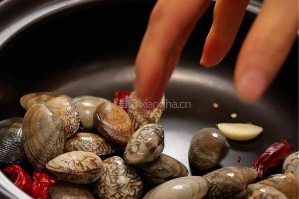 零失败！这道酒蒸蛤蜊，让家秒变深夜食堂的做法图解2