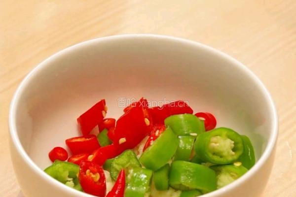 生菜牛肉拌饭的做法图解2