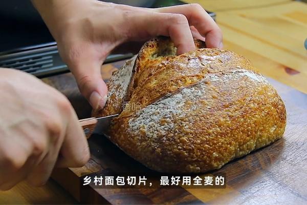 爆火的黑松露水波蛋三明治！一口沦陷的神仙搭配的做法图解1