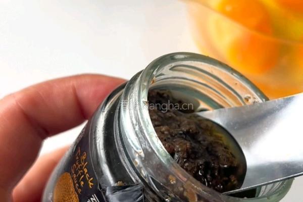 黑松露牛肉烘蛋的做法图解2