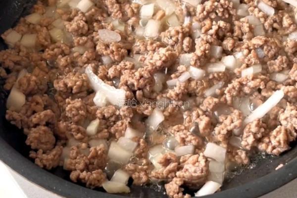 黑松露牛肉芝士三明治的做法图解3