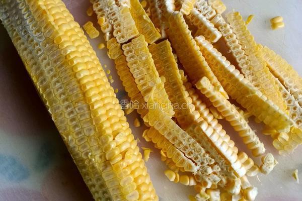 奶香玉米汁的做法图解3
