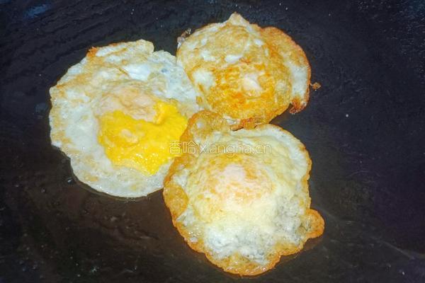 肉丸鸡蛋方便面的做法图解5