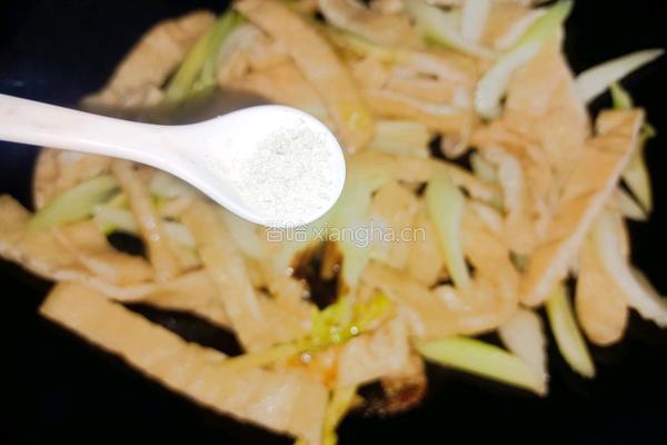 油豆腐炒芹菜的做法图解11