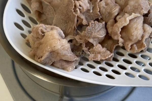 番茄牛肉烩饭的做法图解2