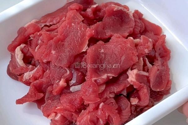 葱烧牛肉的做法图解1