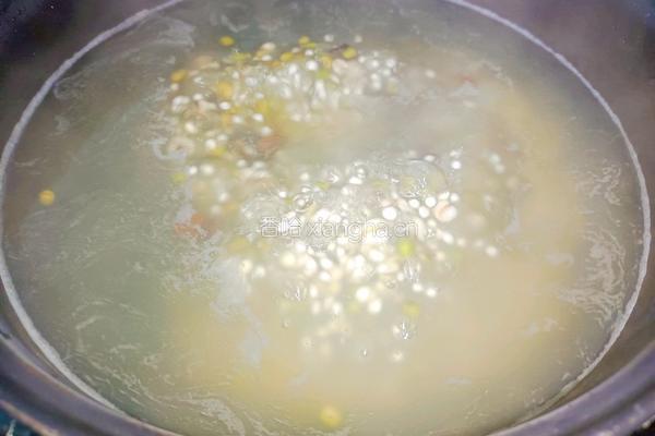绿豆薏米西米糖水的做法图解4