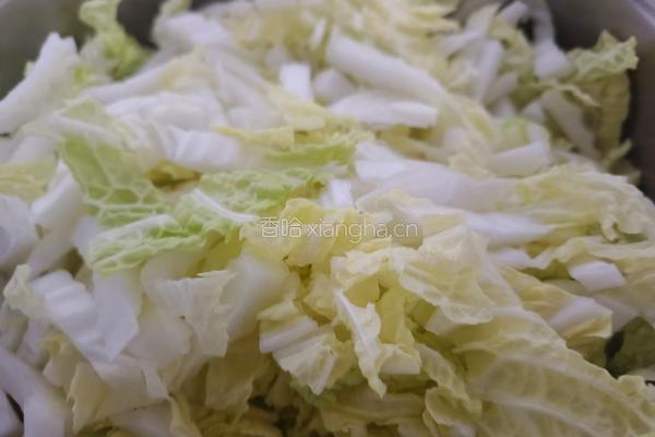 菌菇酱炒白菜的做法图解3
