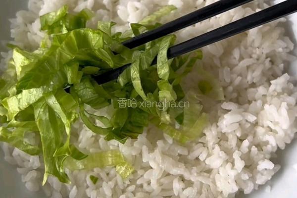 金枪鱼生菜拌饭的做法图解6