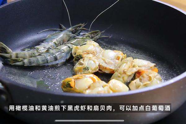 黑松露罗勒海鲜烩｜鲜味炸弹，直冲天灵盖！的做法图解2