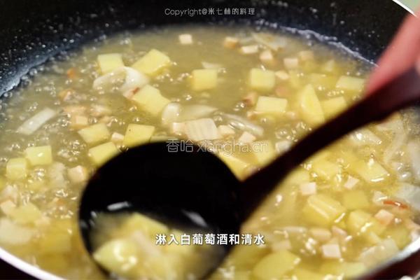 鸡肉蘑菇浓汤的做法图解4