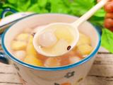紫米酒酿小圆子水果羹的做法[图]