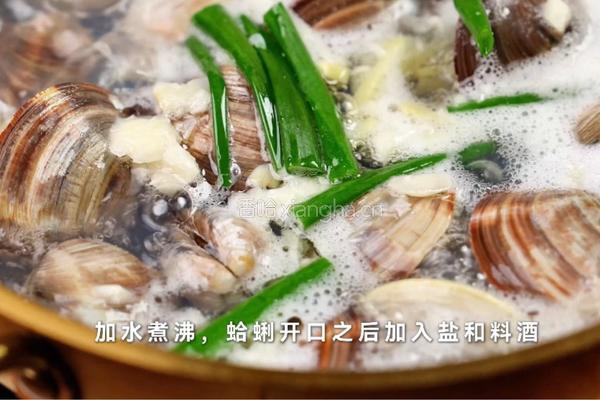松露奶油蛤蜊汤的做法图解3