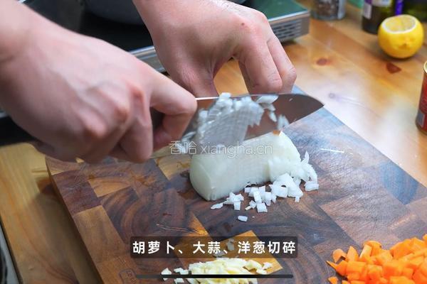 黑松露牛肉土豆的做法图解1