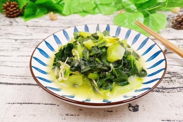 金针菇炒油菜
