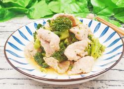 西蓝花炒肉片