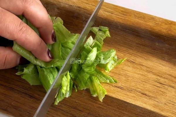 三文鱼生菜拌饭的做法图解5