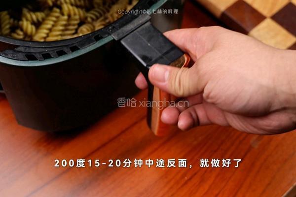 炸松露意面的做法图解7