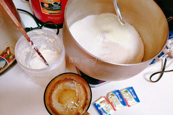 豆沙吐司的做法图解1
