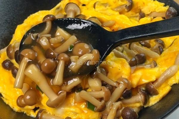 蟹味菇滑蛋的做法图解8