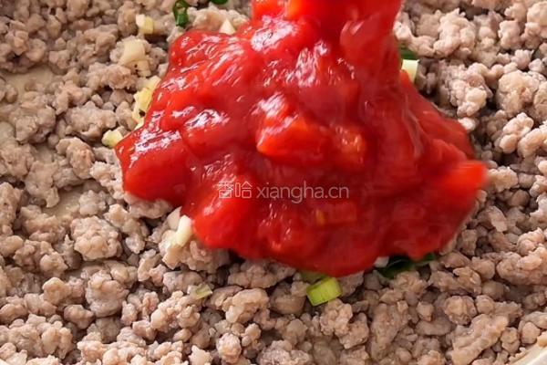 番茄肉末刀削面的做法图解2