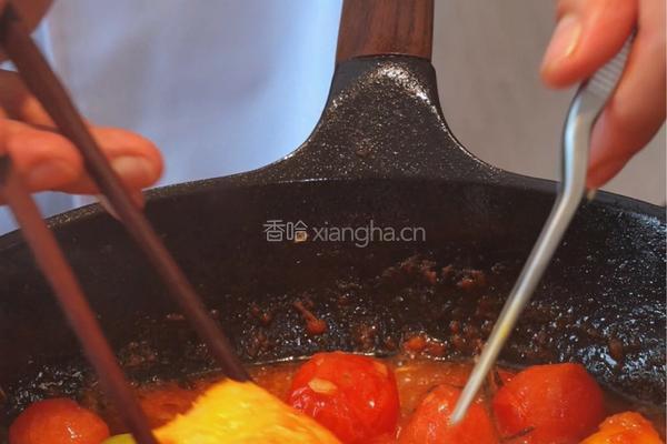 香浓茄汁三文鱼的做法图解6