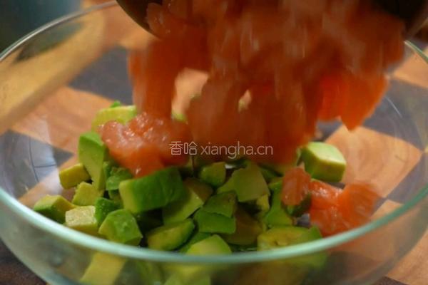 松露三文鱼沙拉的做法图解3