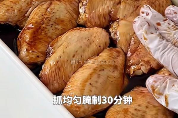 蒜香黄油脆皮鸡翅的做法图解3