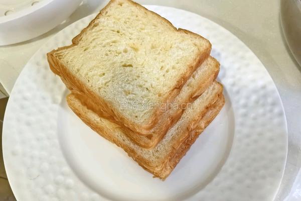 鸡蛋土豆三明治的做法图解2
