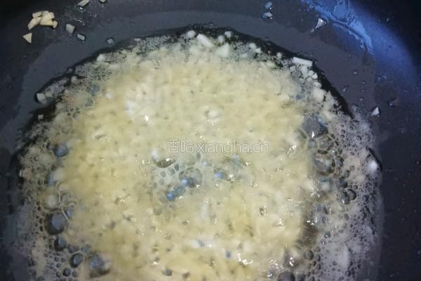 清炒油麦菜蒜蓉的做法图解3
