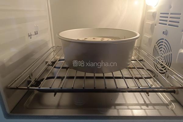 南瓜子芋泥豆乳戚风蛋糕的做法图解15