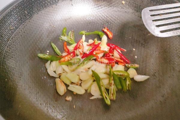 藠头炒鸡蛋的做法图解6
