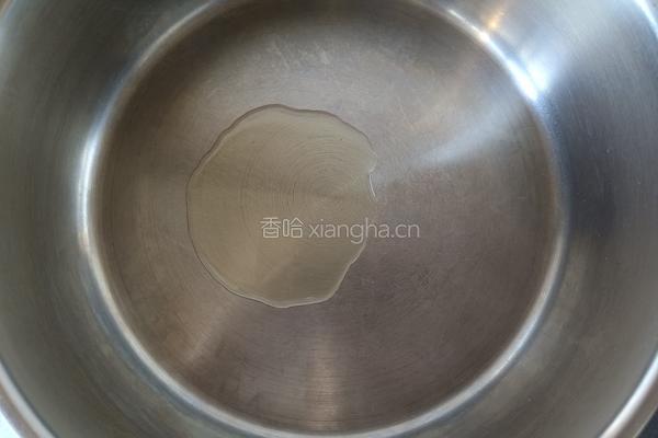 洋葱虾仁凉拌荞麦面的做法图解1