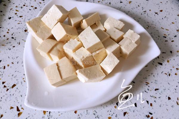 菠菜豆腐汤的做法图解1