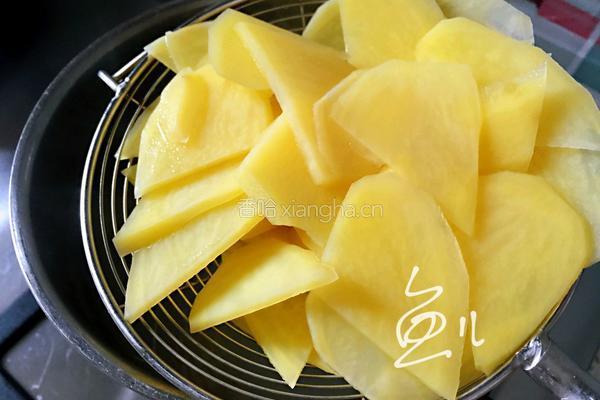 土豆回锅肉的做法图解7