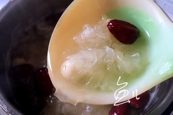 银耳莲子红枣汤的做法图解11