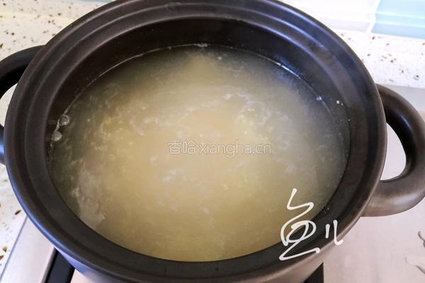 胡萝卜小米粥的做法图解5