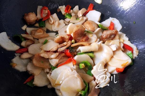 杏鲍菇炒肉片的做法图解12