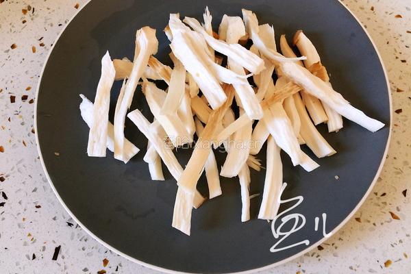 油炸杏鲍菇的做法图解2